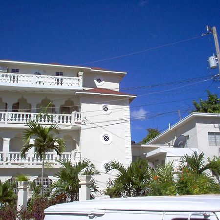 Bethel Court Guesthouse Montego Bay Exterior foto